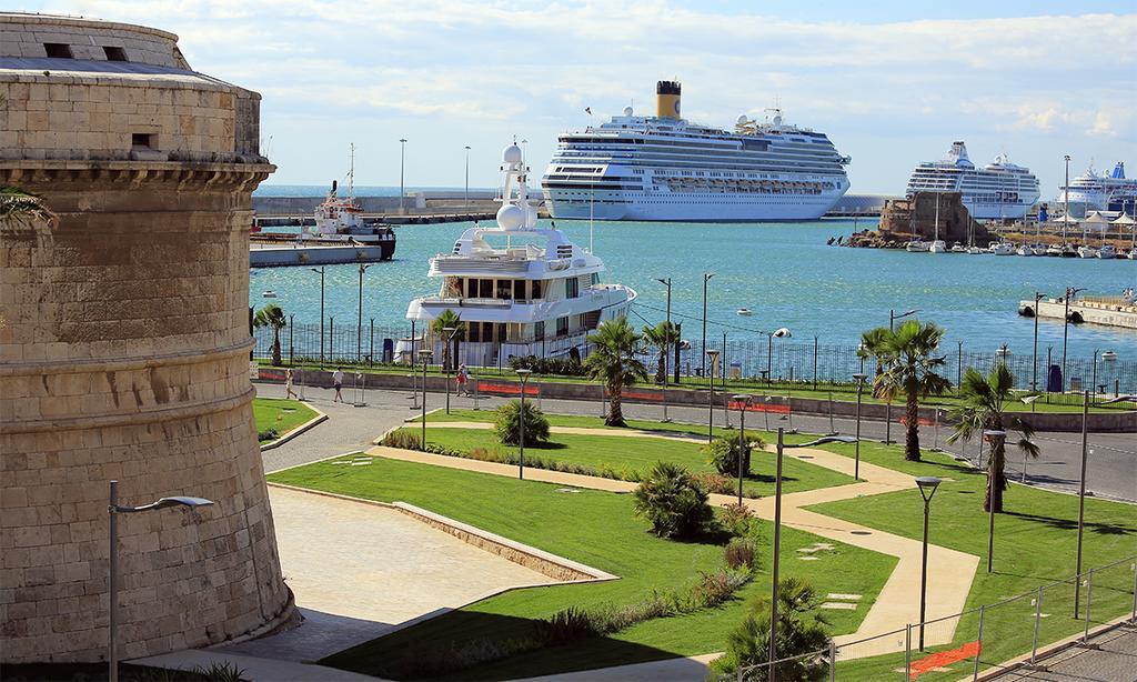 A Due Passi Dal Porto Hotel Civitavecchia Exterior photo